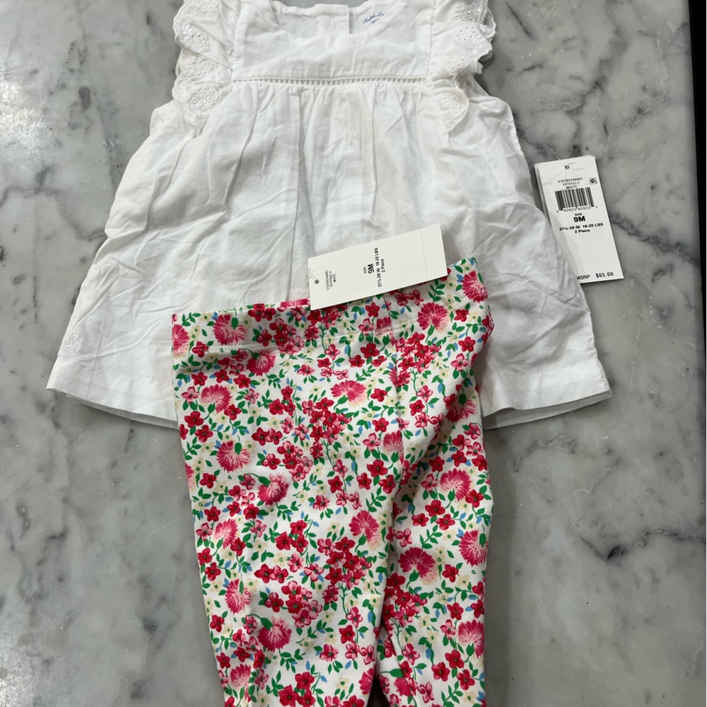 Beautiful 2 piece Ralph Lauren 9 month top and leggings new with tags